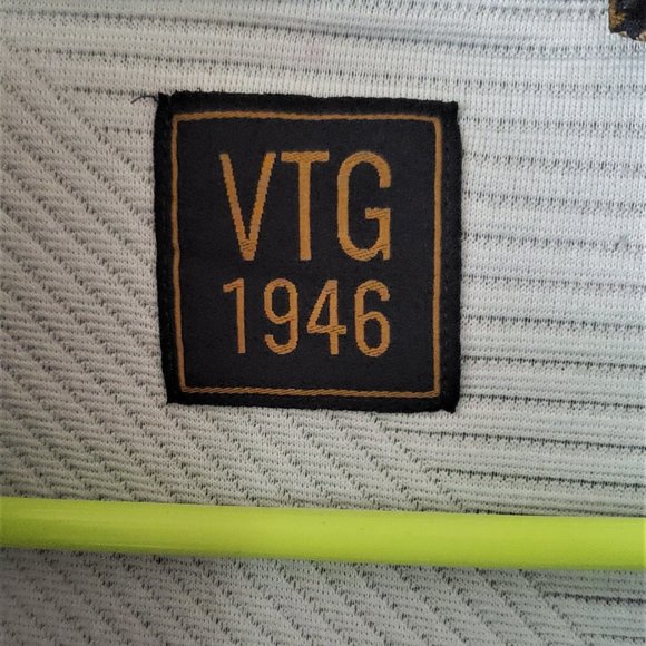 VTG 1946 Men's Pullover Sweatshirt Jacket 1/2 Zip Front Ribbed Texture Sporty - Picture 2 of 12